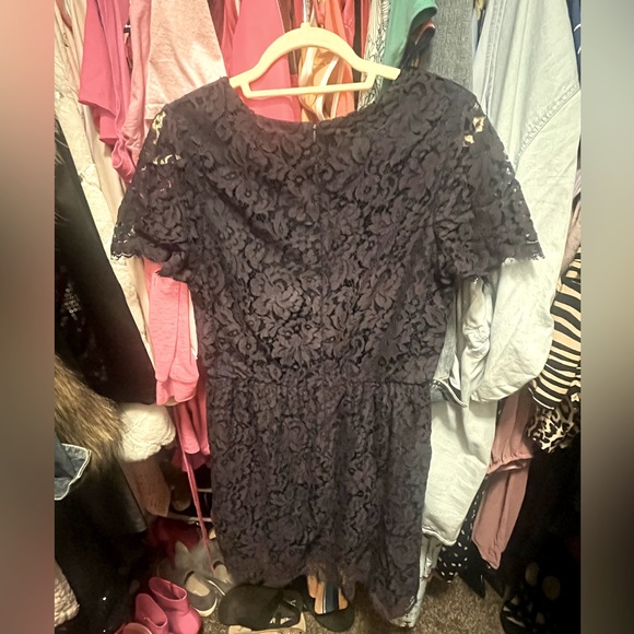 Women’s large NWOT navy lace dress - Picture 2 of 3